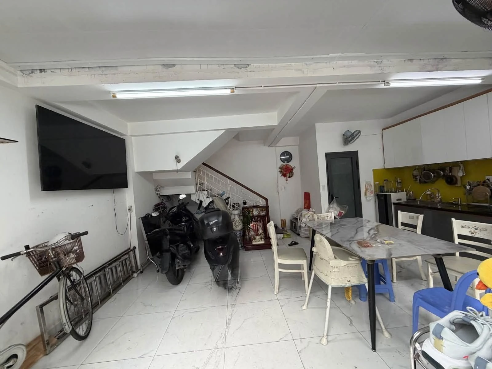 Bán nhà 5 tầng 37m² ô tô 7 chỗ quay đầu, Quận 1, 8.4 tỷ - Ảnh 1