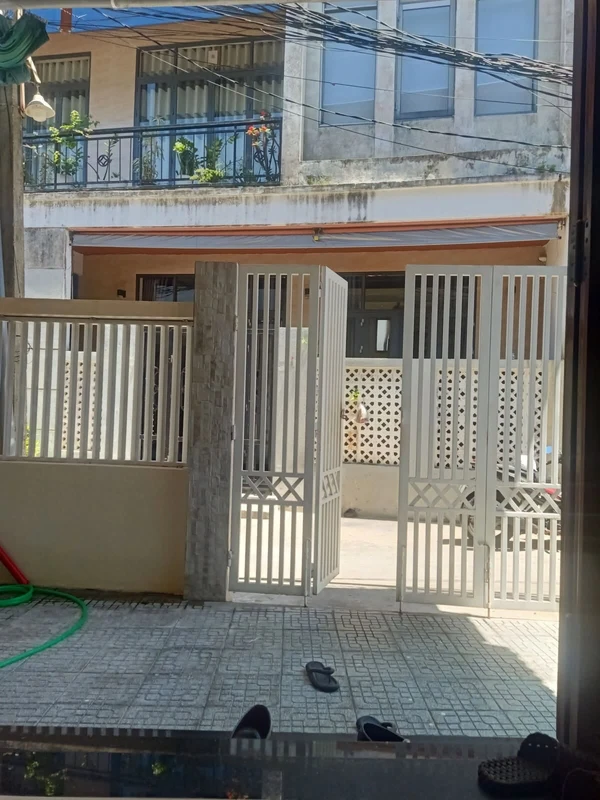 Bán nhà 2 tầng 100m² 3PN Lại Thế Huế gần 3 tỷ
