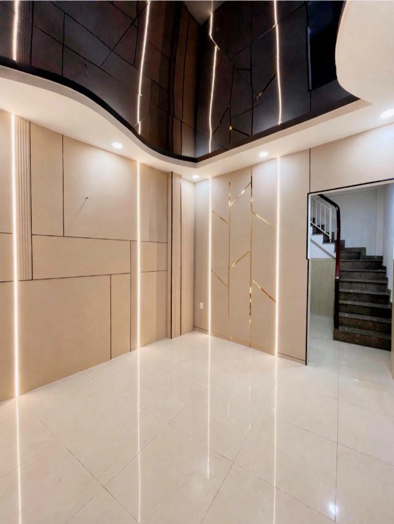 Bán nhà 4 tầng hẻm 2m đường Tôn Đản, Phường Xóm Chiếu, Quận 4, 22,6m², 3PN, giá 4,05 tỷ - Ảnh 1