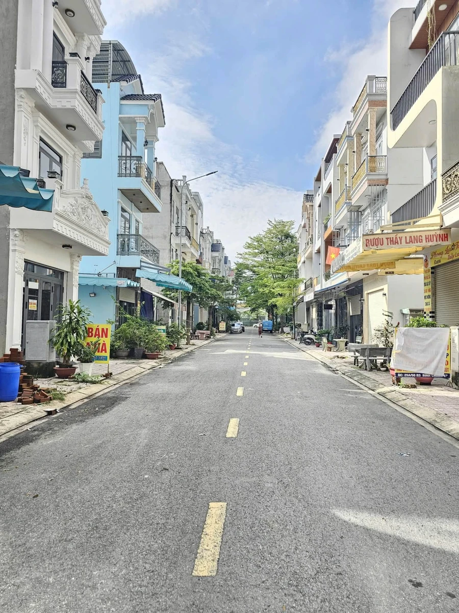 Bán nhà 1 trệt 2 lầu 60m2, 4 phòng ngủ, Thuận An, Bình Dương - Ảnh thu nhỏ 3