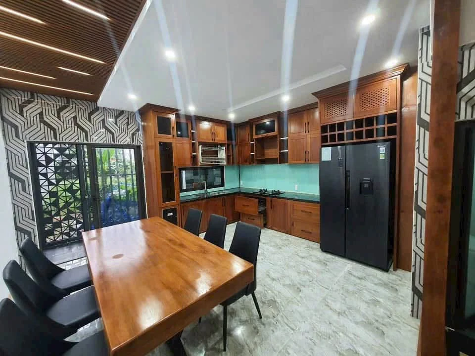 Bán nhà 3 tầng mặt tiền Huỳnh Ngọc Đủ, Đà Nẵng, 100m2, 7,5 tỷ - Ảnh thu nhỏ 4