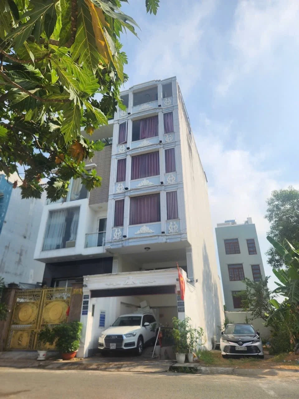 Bán nhà mặt tiền Trương Văn Bang Q2, 102m2, 40 tỷ - Ảnh 1