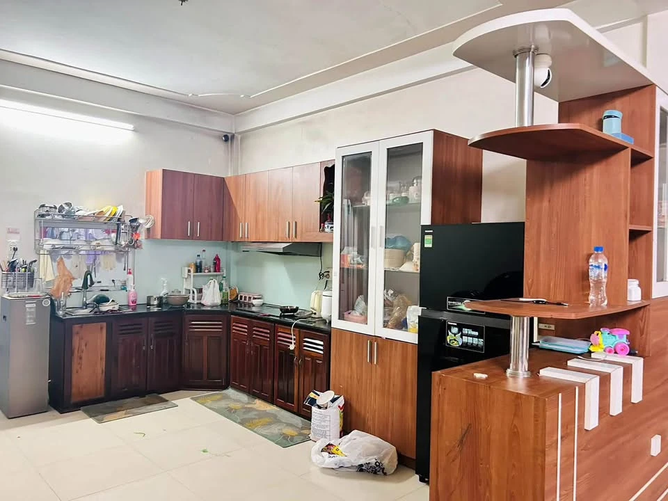 Bán nhà 2 tầng 214m2 ngang 8m Quảng Ngãi - Ảnh thu nhỏ 4