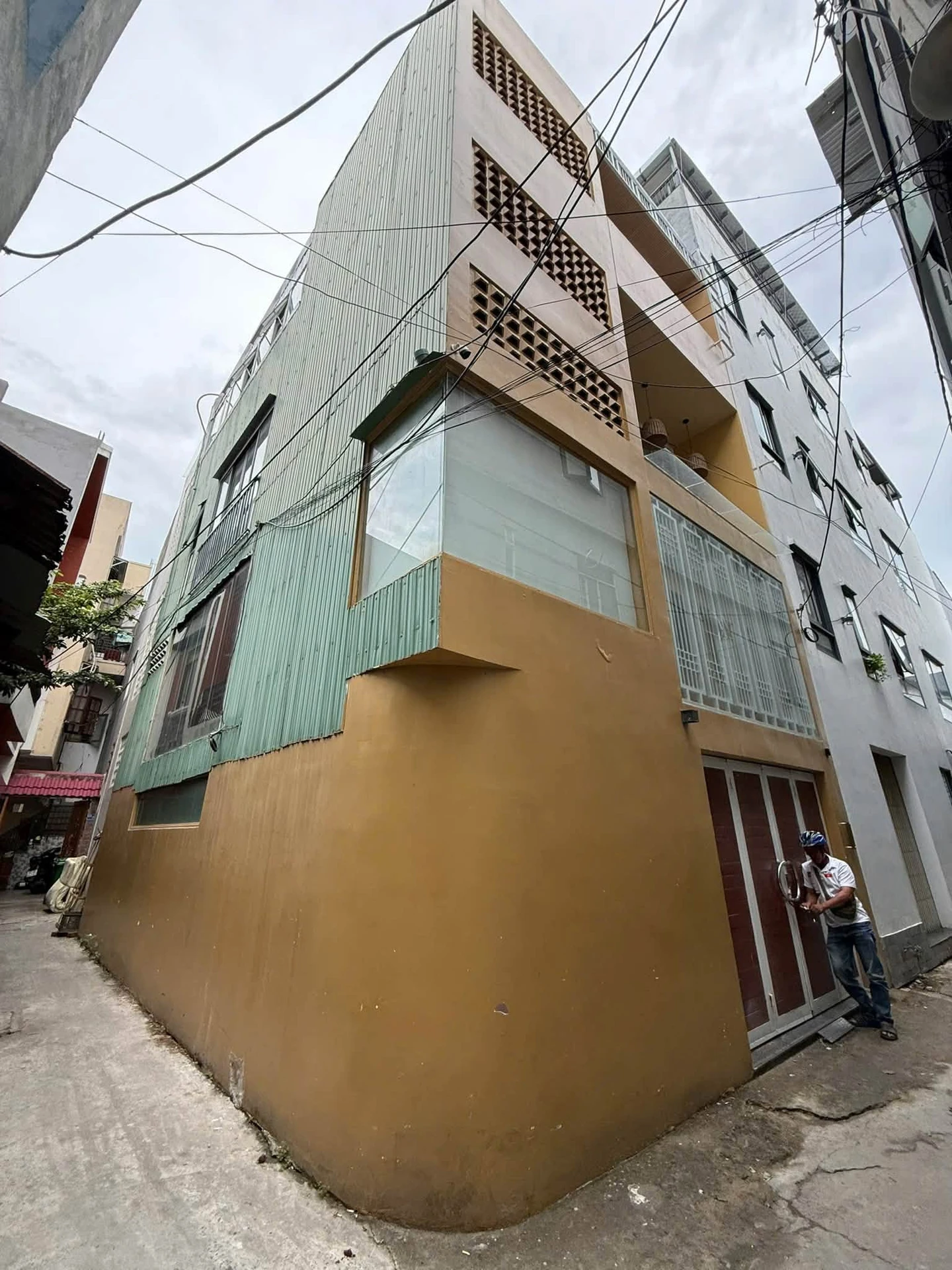 Bán nhà 3.5 tầng Mỹ An 61m2, 3 phòng ngủ, 6 tỷ - Ảnh 1