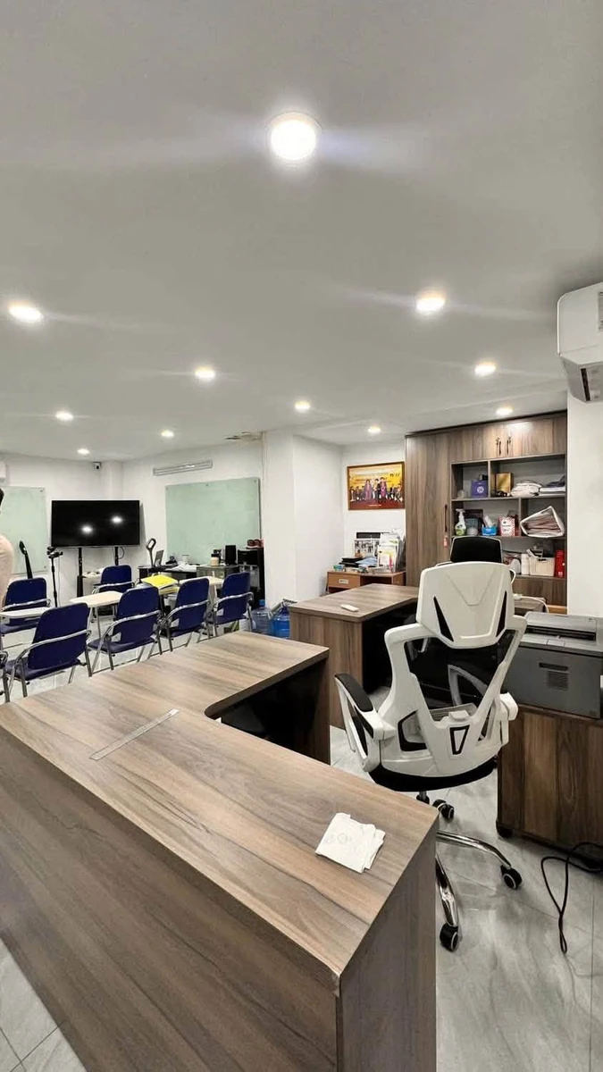 Bán shophouse mặt tiền Hai Bà Trưng, Quận 1, 120m² - Ảnh thu nhỏ 4