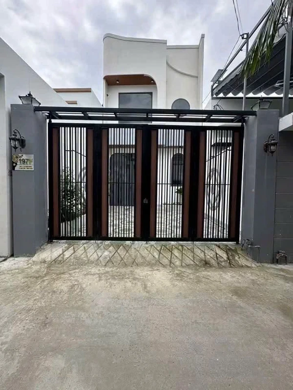Bán nhà mới 3PN 2WC 102m² Phú Tân Bến Tre