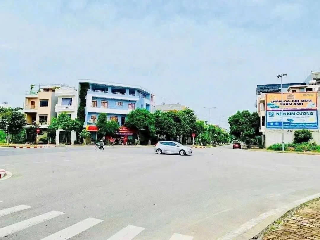 Bán lô đất mặt phố Phạm Văn Đồng 80m² 4 tỷ - Ảnh thu nhỏ 2
