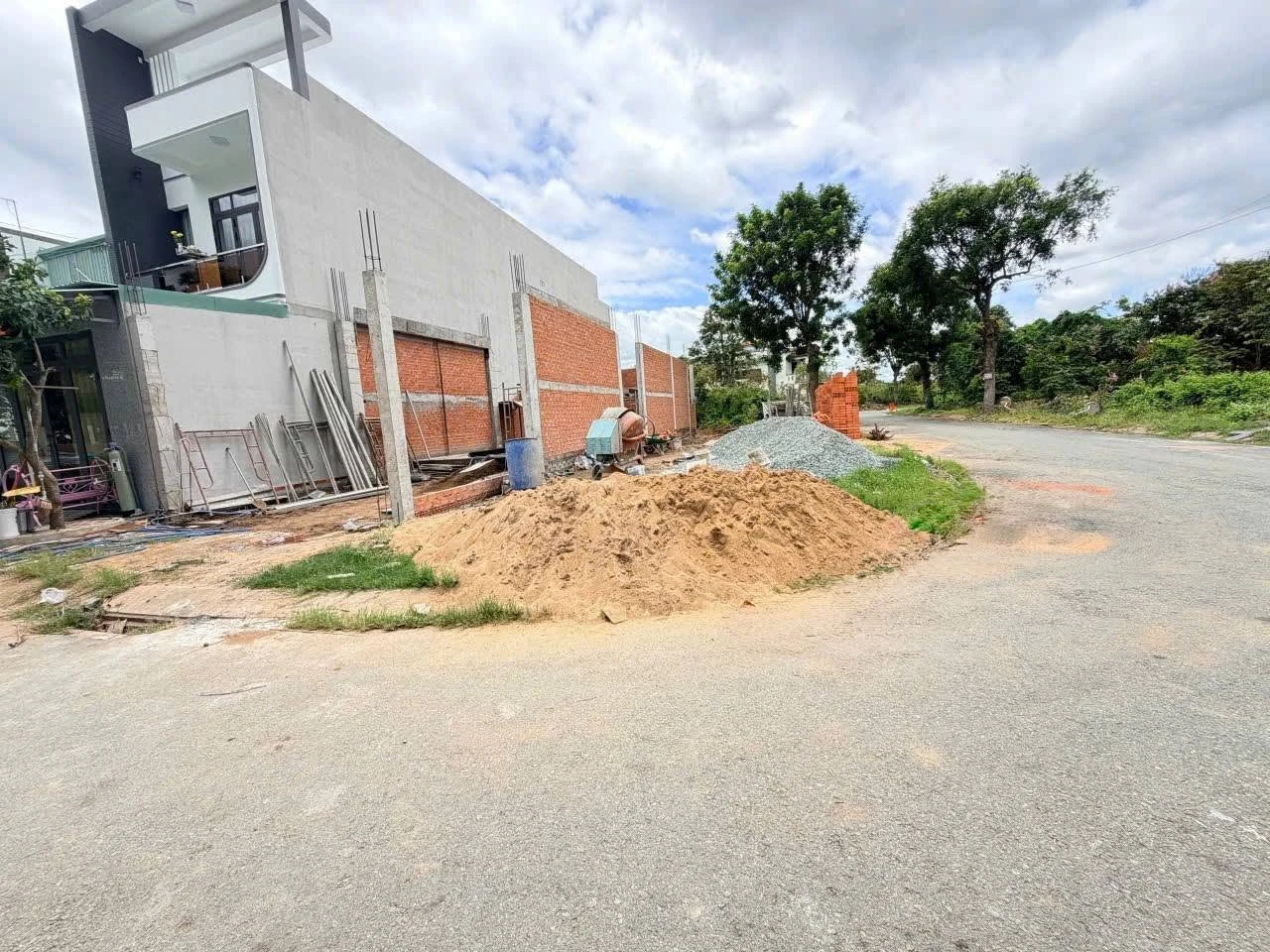 Bán lô đất góc 120m² KDC Hoàng Long, Bến Lức, Tây Ninh giá 2,6 tỷ - Ảnh 1