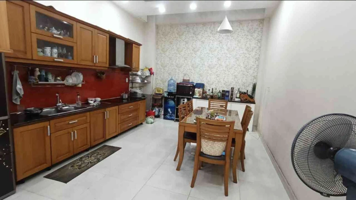 Bán nhà mặt tiền kinh doanh 4 tầng 64m2 đường Tân Sơn Nhì, Tân Phú - 20,5 tỷ - Ảnh thu nhỏ 2
