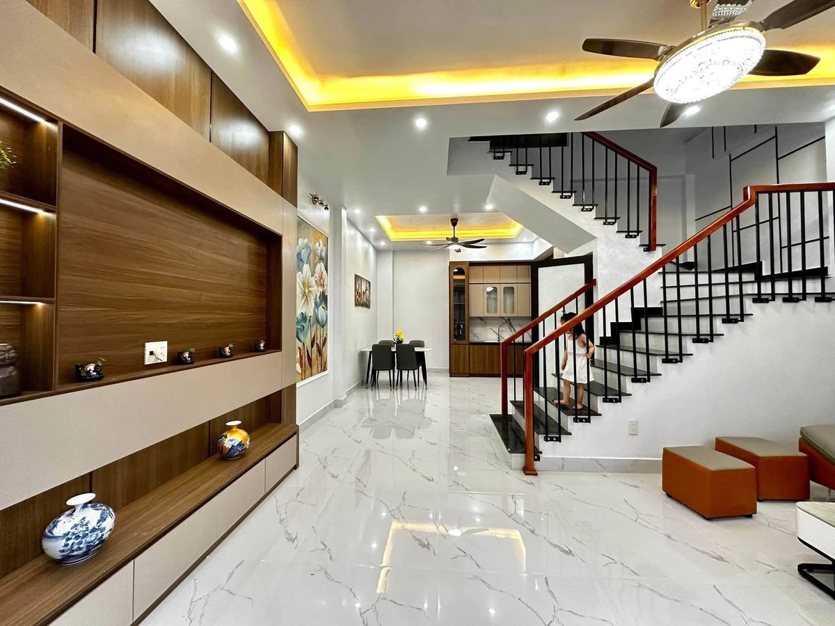 Bán nhà 3 tầng 47m2 mặt tiền 5m gần chợ Cầu Cốn - Ảnh thu nhỏ 3