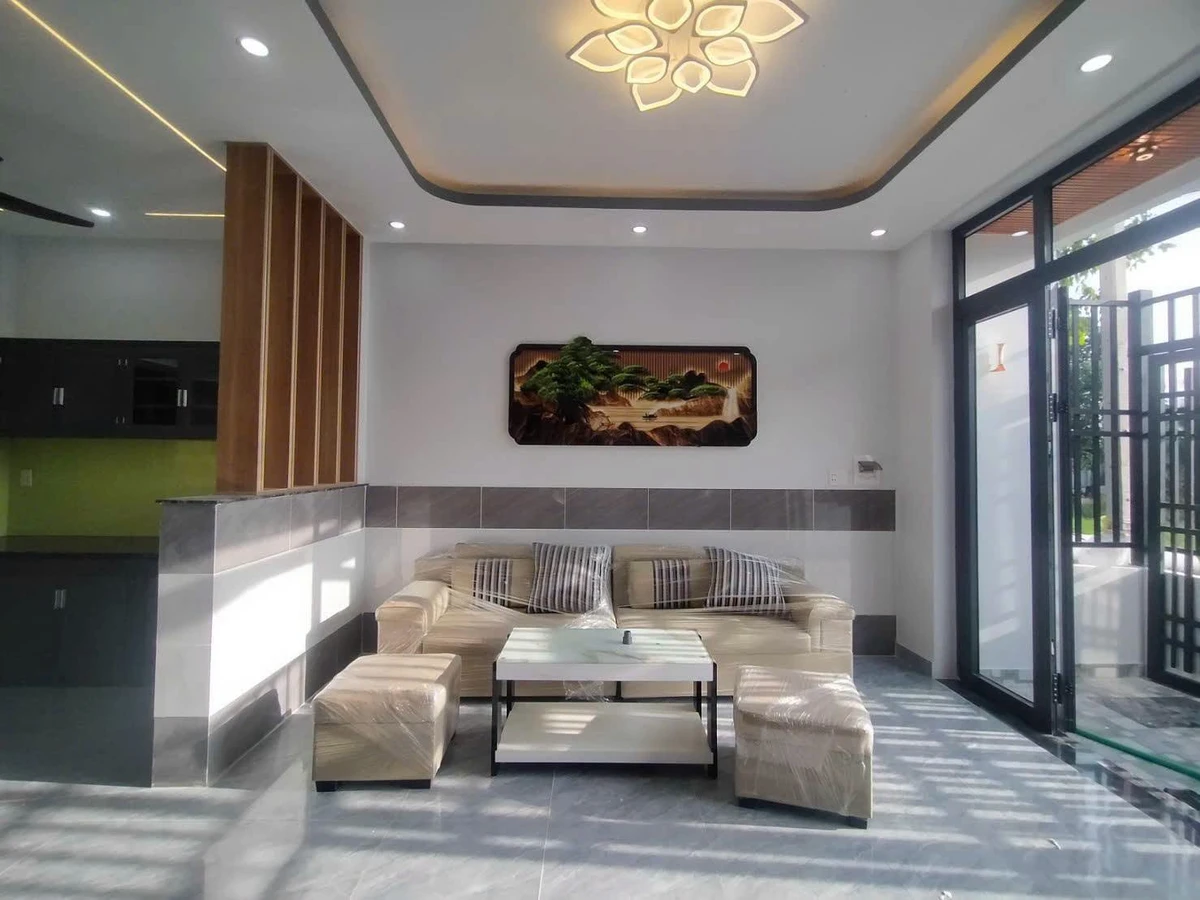Bán nhà 1 trệt 1 lầu 5x11m, 2PN, giá 1,5 tỷ tại Mỹ Hạnh Bắc, Đức Hòa, Long An - Ảnh thu nhỏ 3