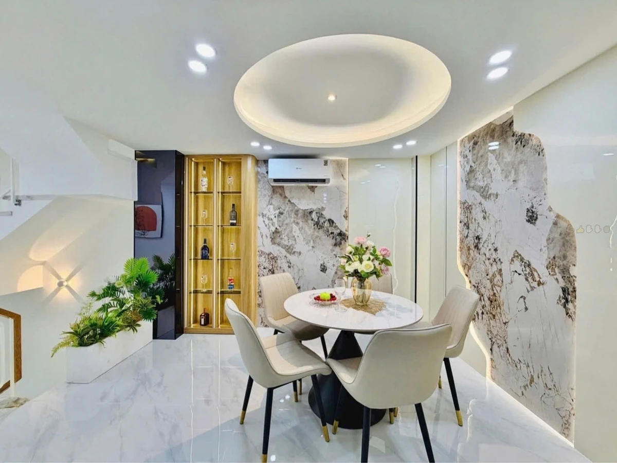 Bán nhà 5 tầng 5 phòng ngủ 43m2 full nội thất gần chợ Gò Vấp - Ảnh 1