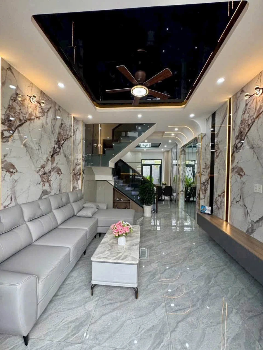 Bán nhà mặt sông Vàm Thuật 4x25m, 3PN, sân ô tô, Hà Huy Giáp Quận 12, giá 5,88 tỷ - Ảnh thu nhỏ 2