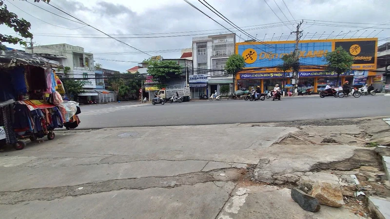 Bán đất mặt tiền đường Đặng Lộ, Vĩnh Hải, Nha Trang 677,6m², đang cho thuê