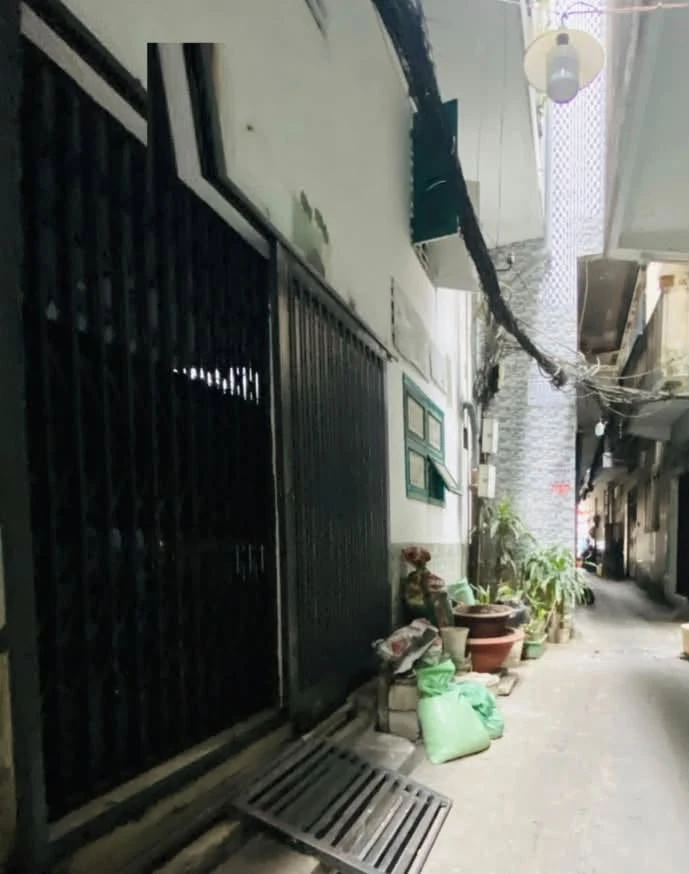 Bán nhà hẻm 3 mặt thoáng Lê Hồng Phong, 30m2, 2 tầng 2PN, giá 4,45 tỷ - Ảnh 1