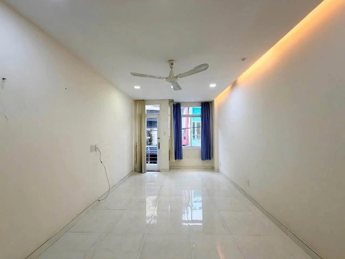 Bán nhà mặt tiền Hòa Hưng Q10, 44m2, 4 PN, 6,8 tỷ - Ảnh thu nhỏ 3