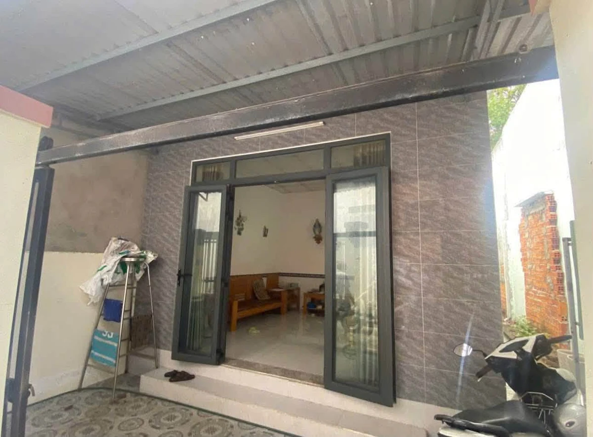 Bán nhà 2PN 74m2 Quận 12, 1.05 tỷ, vào ở ngay - Ảnh 1
