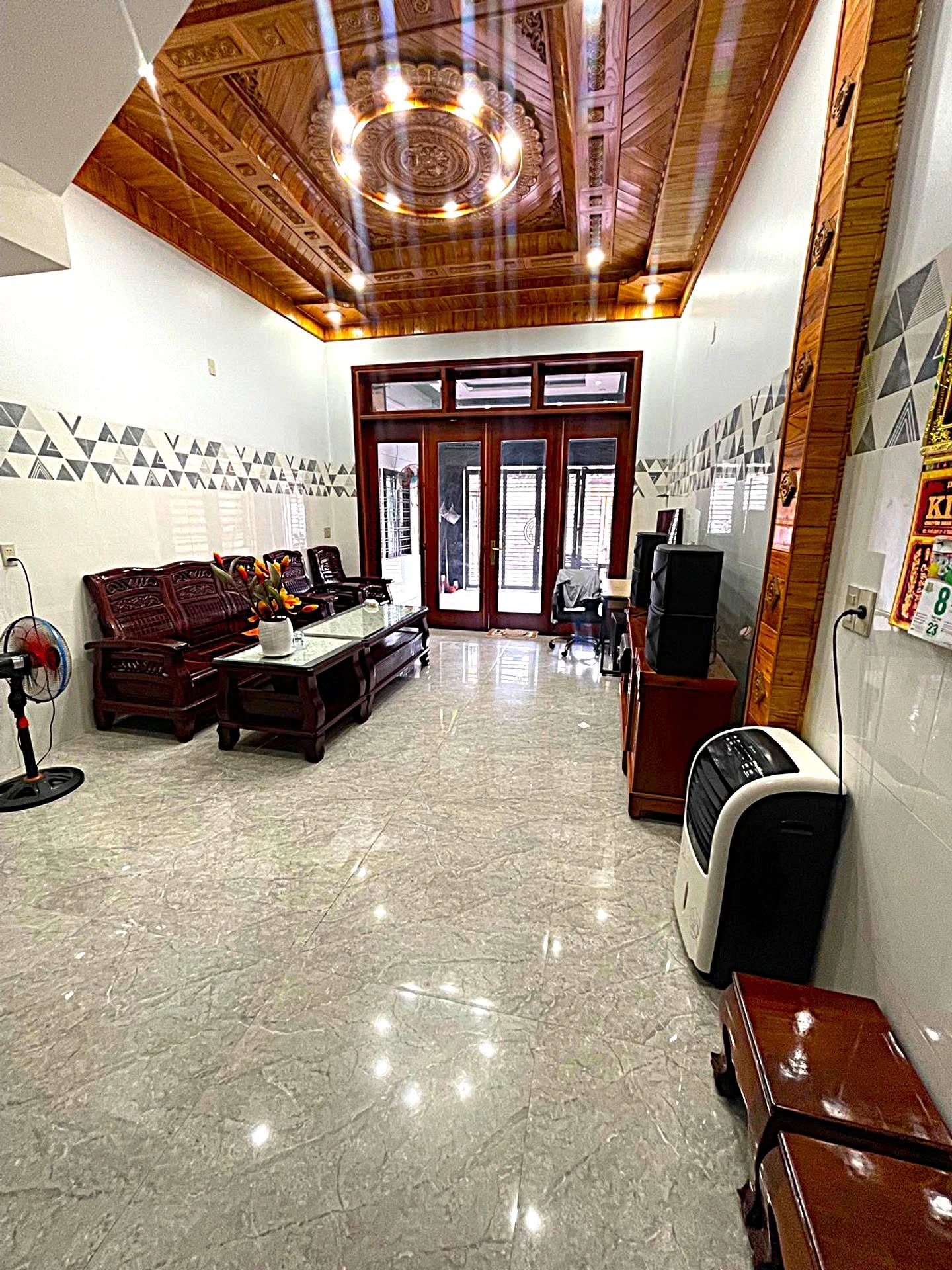 Bán nhà 3 tầng 80m2, 5 phòng ngủ, ô tô vào - Đà Nẵng 6 tỷ - Ảnh 1