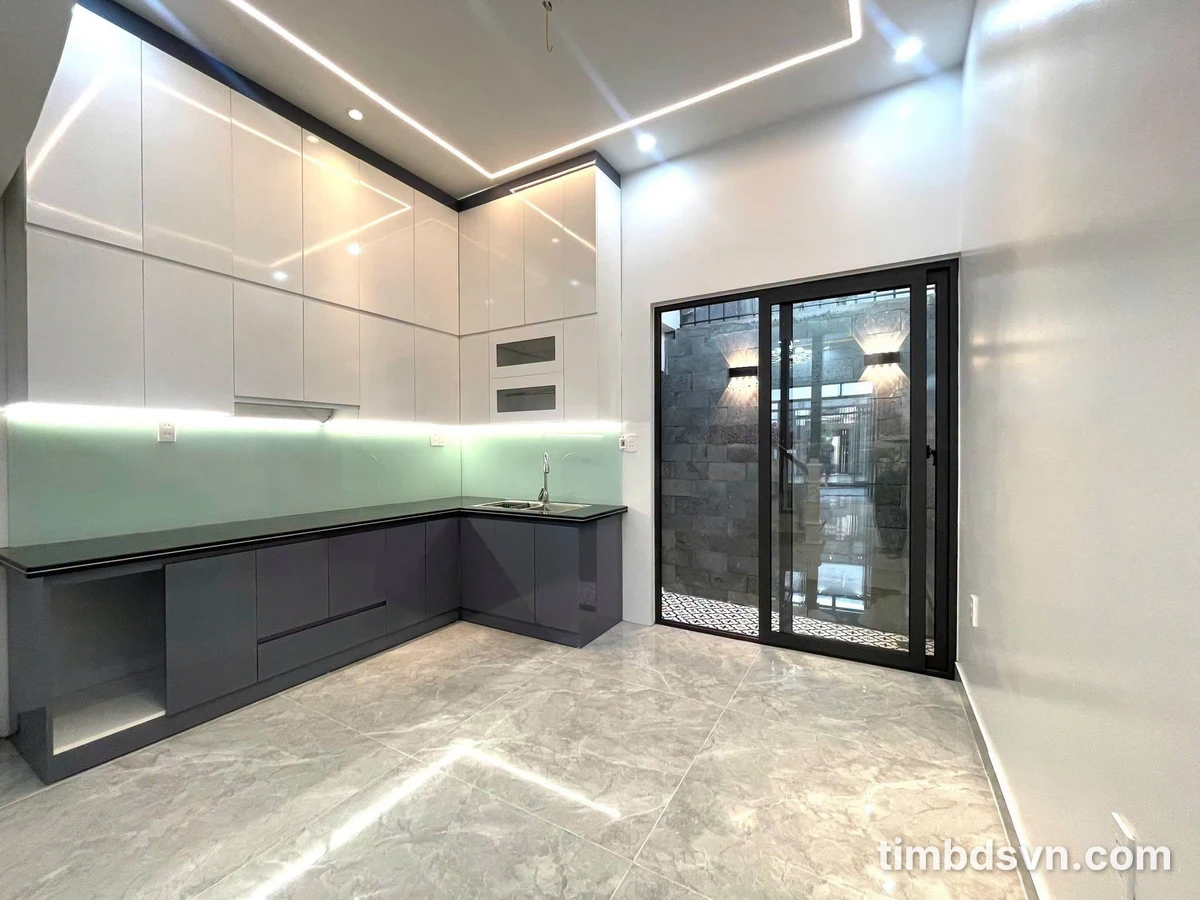 Bán nhà Miếu Hai Xã 105m² 3 tầng sân vườn - Ảnh thu nhỏ 3