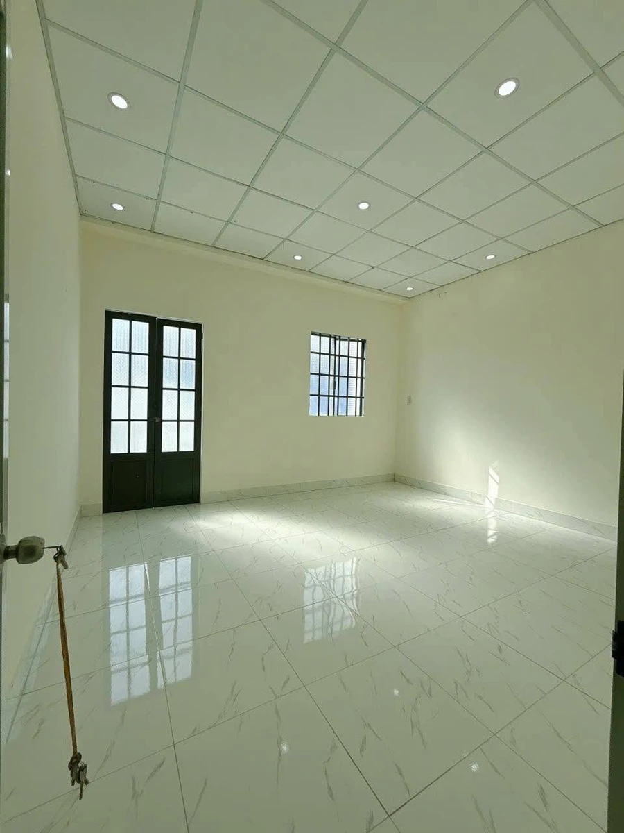 Bán nhà 1 trệt 1 lầu 75m² Cần Giuộc Long An 1 tỷ 590 triệu - Ảnh thu nhỏ 5