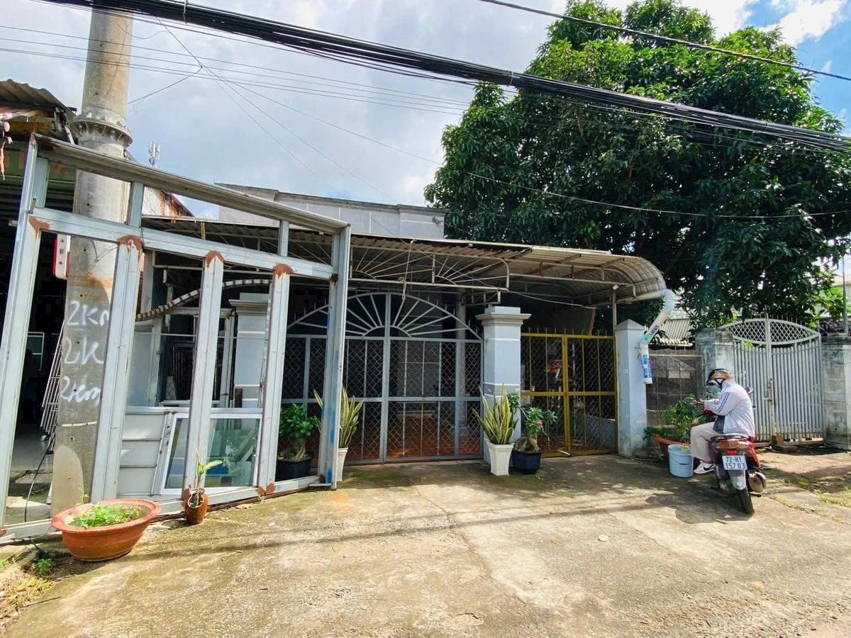 Bán nhà mặt tiền kinh doanh 167m² QL 55, Đất Đỏ - Ảnh 1