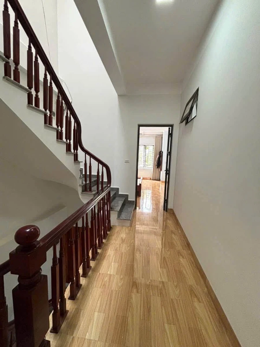 Bán nhà 3 tầng 95m² 2 tỷ 4 Quận 7 - Ảnh thu nhỏ 3