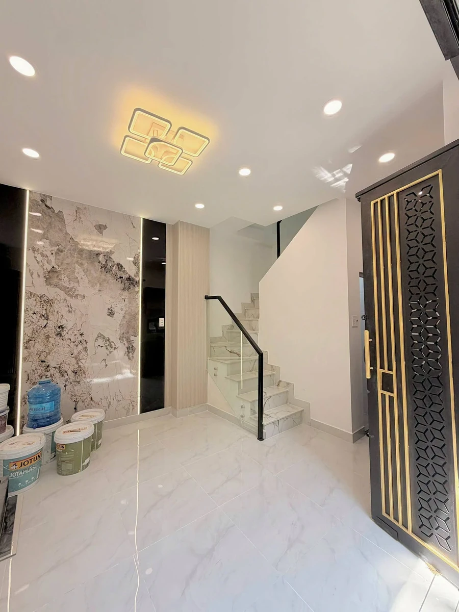 Bán nhà Quận 4, 2PN, 50m², 3,5 tỷ - Ảnh 1