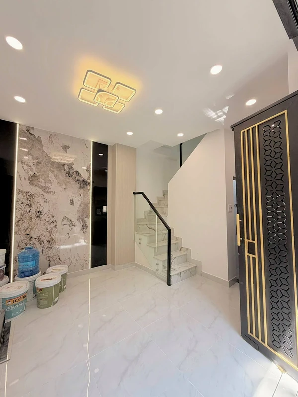 Bán nhà Quận 4, 2PN, 50m², 3,5 tỷ