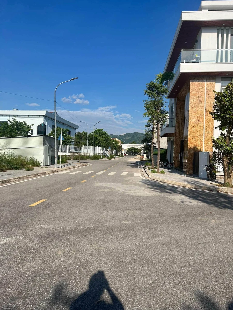 Bán lô đất 105m² mặt tiền 7m tại Nam Thanh, 1,9 tỷ - Ảnh 1