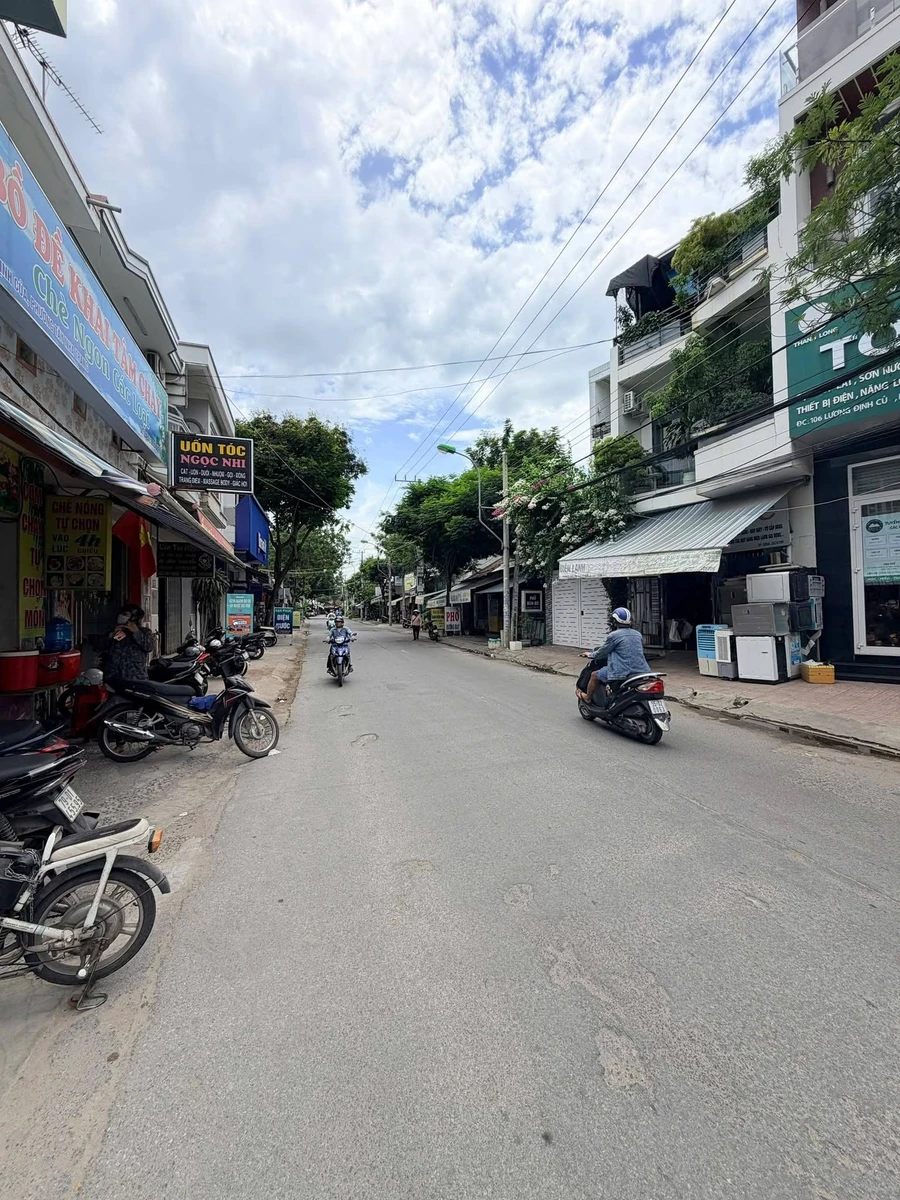Bán nhà 2 tầng mặt tiền Lương Định Của, Nha Trang, 36.2m² - Ảnh thu nhỏ 2