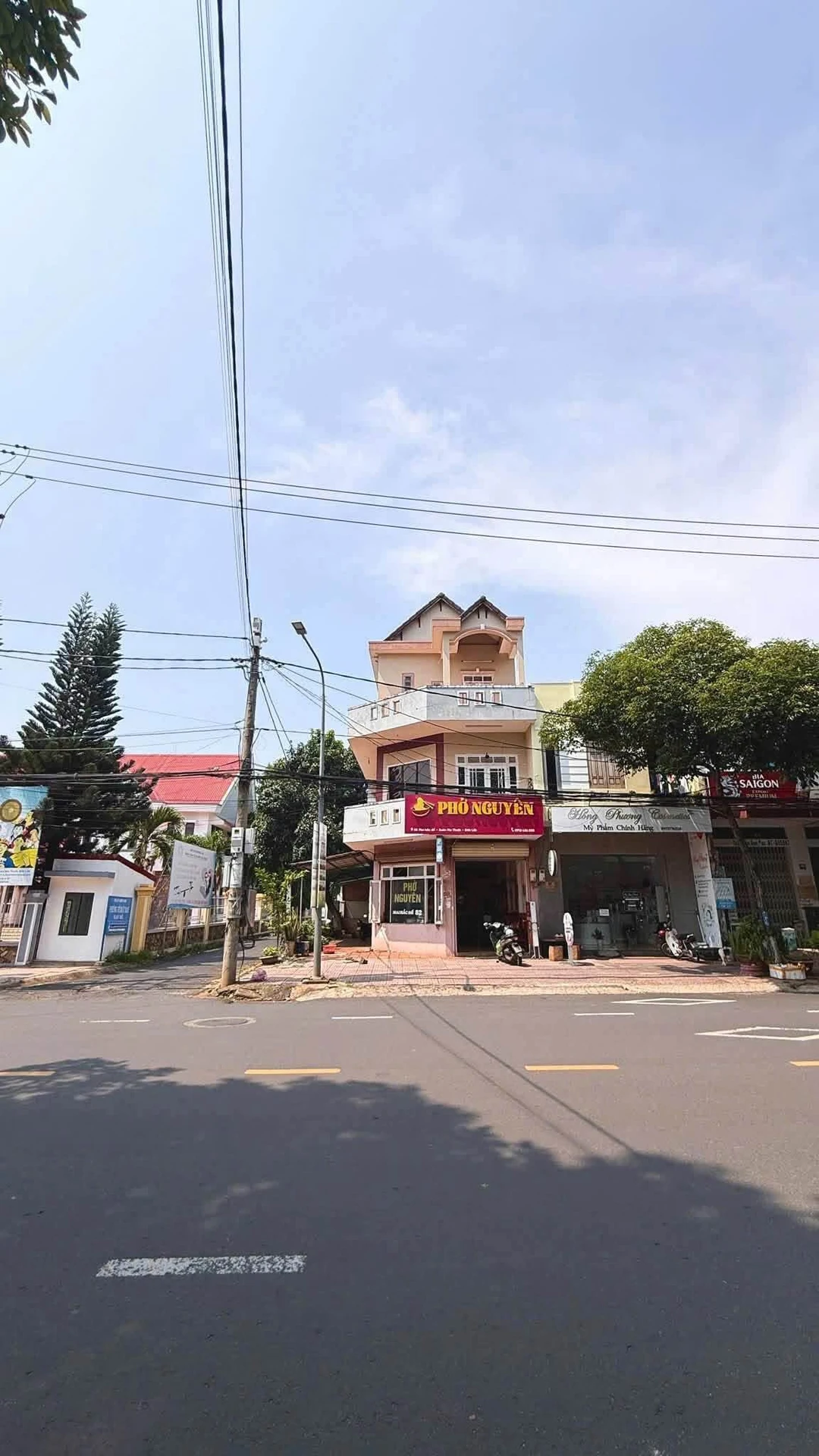 Nhà 2 mặt tiền Mai Hắc Đế 5,5x20m, 5PN, giá 14 tỷ - Ảnh 1