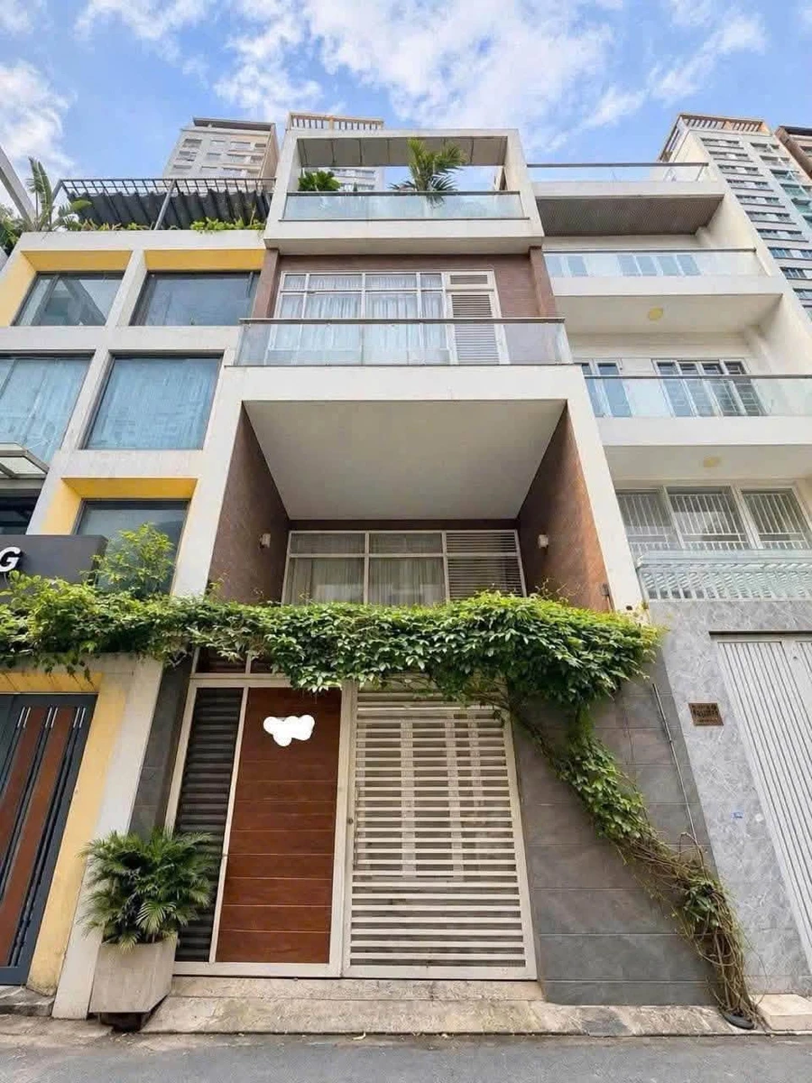 Bán biệt thự Phú Nhuận 145m2, 3 tầng 8PN, gần Phan Đình Phùng, giá 12 tỷ - Ảnh thu nhỏ 2