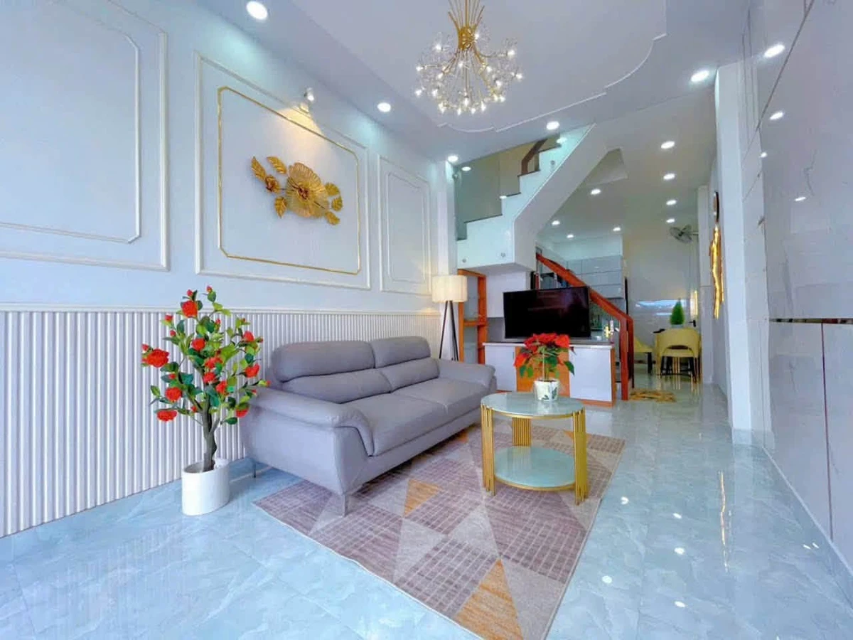 Cho thuê nhà nguyên căn 42m² mặt tiền đường số 8, Phường 11 - Ảnh 1