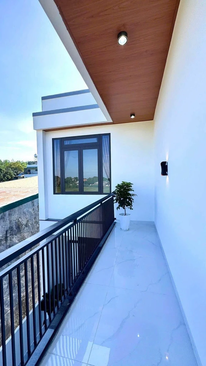 Nhà 2 tầng hẻm Nguyễn Trường Tộ, 80m², 3 PN, 3.15 tỷ - Ảnh thu nhỏ 2