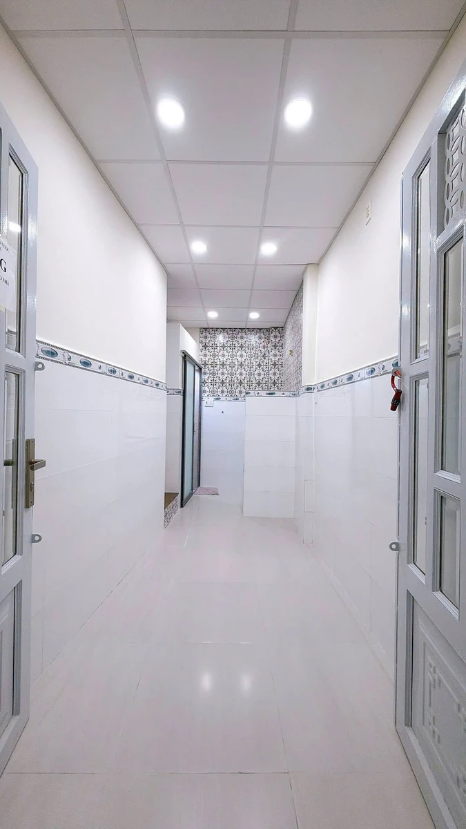 Bán nhà 2PN 11,4m² Quận 4 - 1,85 tỷ - Ảnh 1