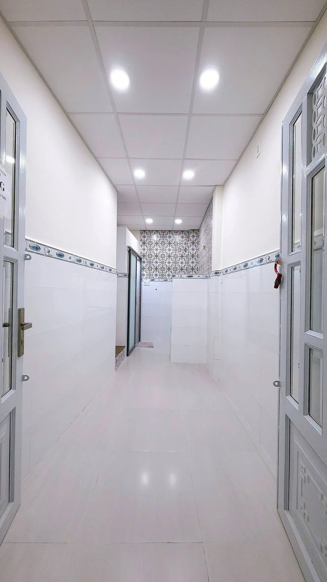 Bán nhà 2PN 11,4m² Quận 4 - 1,85 tỷ - Ảnh 1