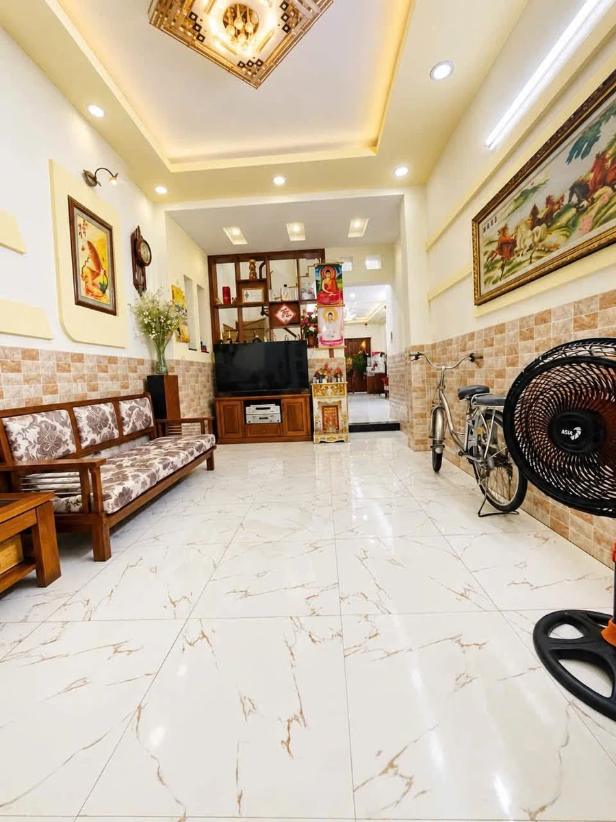 Bán nhà 4 tầng Quận 4, 82m², 8 tỷ - Ảnh thu nhỏ 2