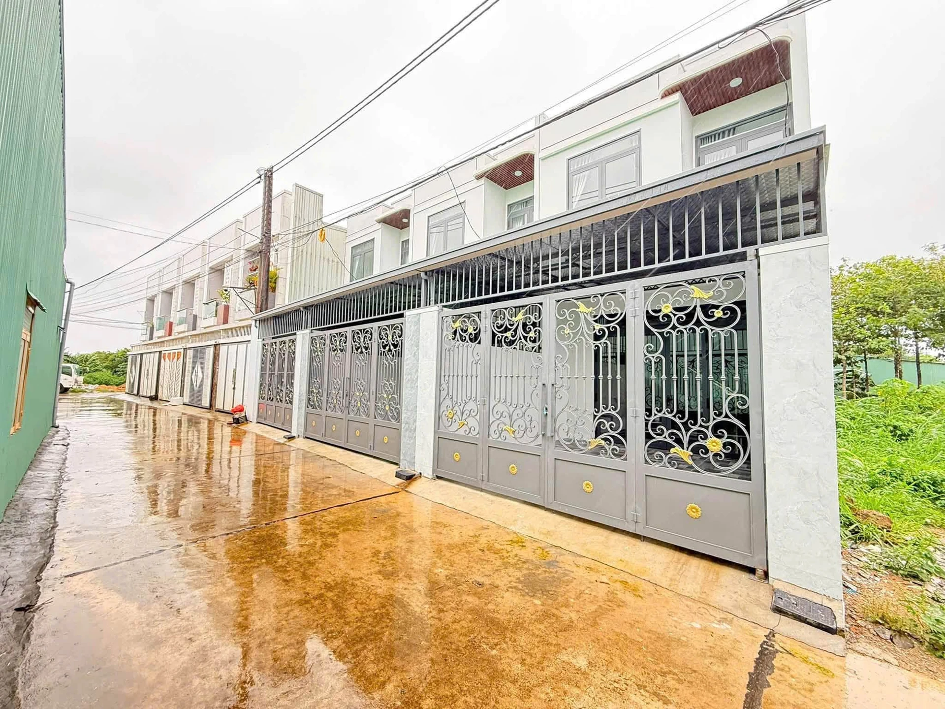 Bán nhà mới 5x19m, 3 phòng ngủ, hẻm chính 580 Lý Thái Tổ, giá 2,45 tỷ - Ảnh 1