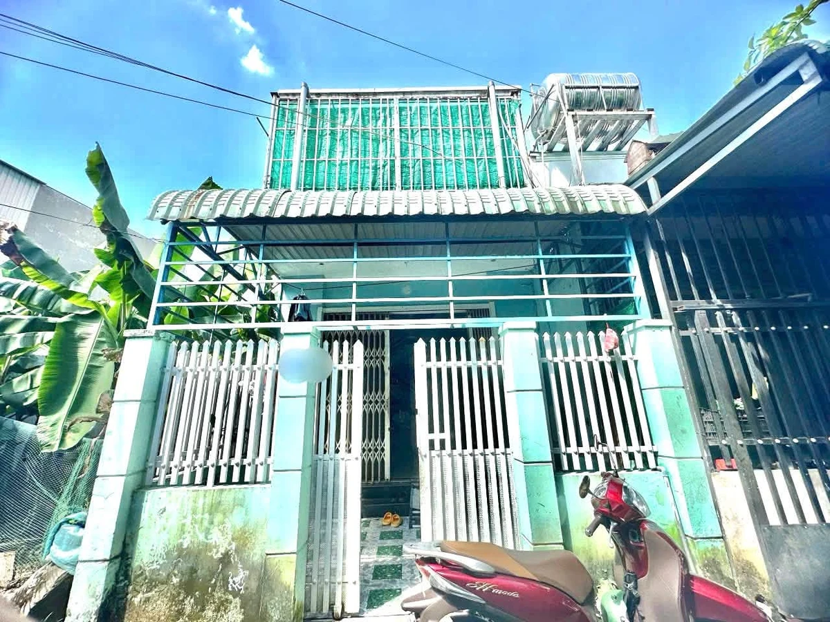 Bán nhà 1 trệt 1 lầu 60m² 2PN tại Đông Hòa - Ảnh 1