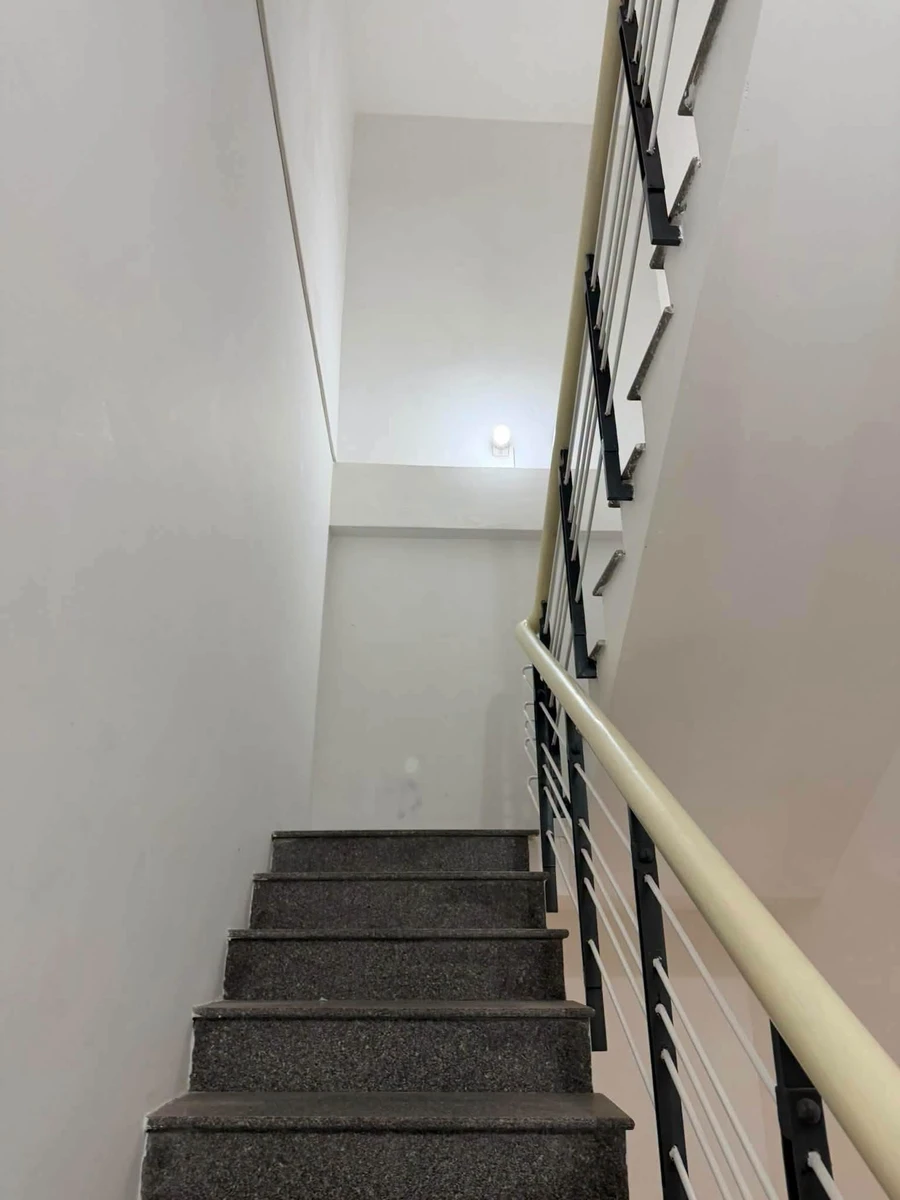 Bán nhà 3 tầng mặt tiền 99m2 Hồ Tùng Mậu, cho thuê 50tr/tháng - Ảnh thu nhỏ 3