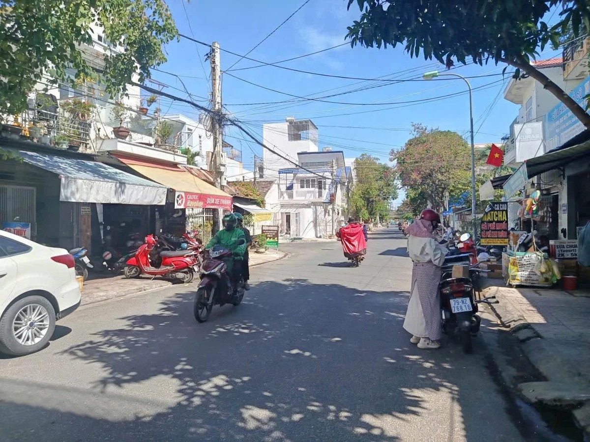 Bán nhà mặt tiền 130m² Trương Hán Siêu, Nha Trang - 13,8 tỷ - Ảnh thu nhỏ 2