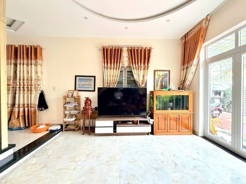 Bán nhà 2 tầng lô đôi 215m2 Bàu Mạc 8, Liên Chiểu, Đà Nẵng giá 14 tỷ - Ảnh thu nhỏ 4