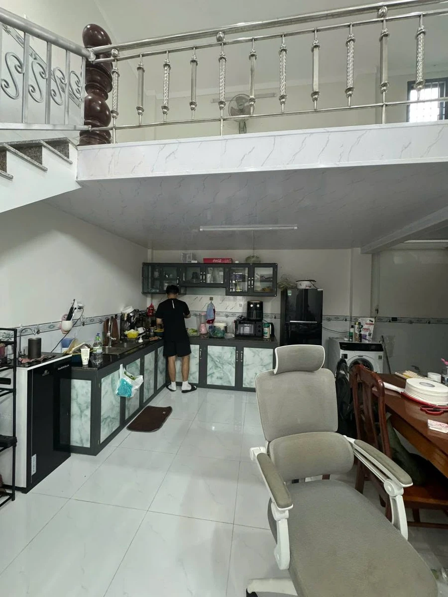 Bán nhà hẻm Đặng Văn Ngữ 8x16m gác lửng gần chợ Eatam 2,3 tỷ - Ảnh thu nhỏ 4