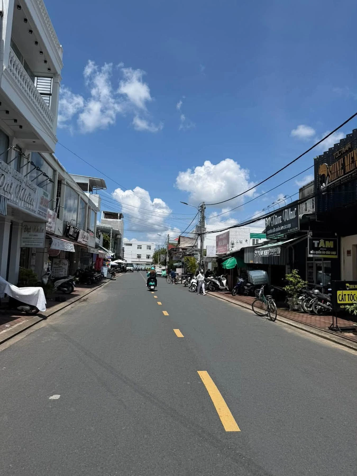 Bán nhà cấp 4 đường Trần Văn Bỉnh, Phường 5, Cà Mau, 223m2 đất, đang có dòng tiền nhà trọ - Ảnh 1