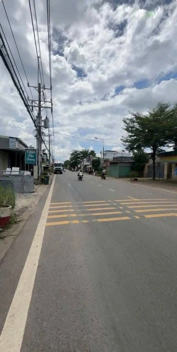 Bán đất mặt tiền Nguyễn Hoàng Đồng Nai 400m2 hơn 5 tỷ - Ảnh thu nhỏ 2