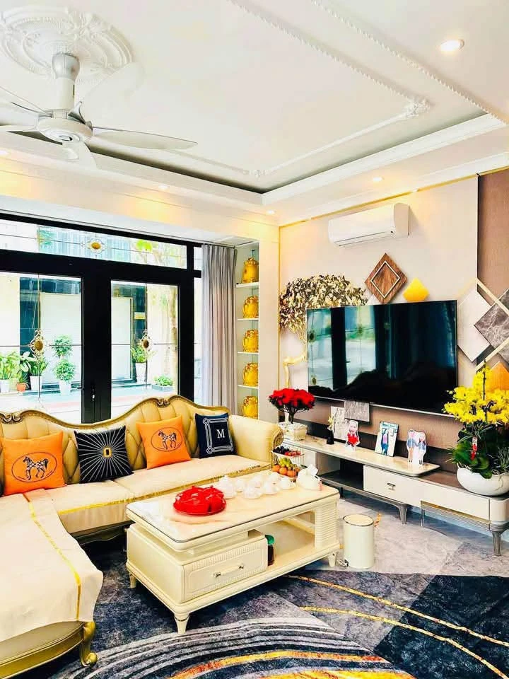 Bán nhà 4 tầng 75m2 lô góc 2 mặt tiền full nội thất Him Lam, Hồng Bàng, Hải Phòng - Ảnh 1