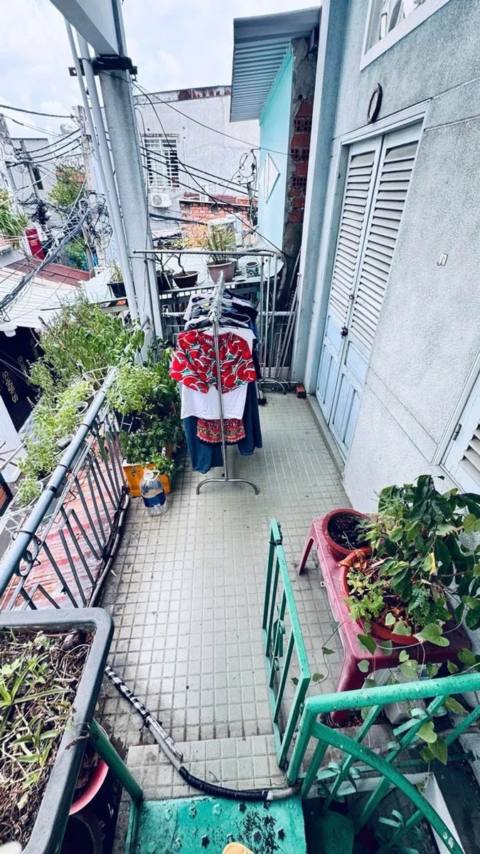 Bán nhà 2 tầng, 2PN 50m² Quận 4 gần Cầu Nguyễn Khoái 4,9 tỷ - Ảnh 1