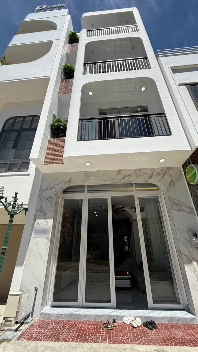 Nhà bán 4 tầng full nội thất K1 Phan Rang 186m² - Ảnh 1