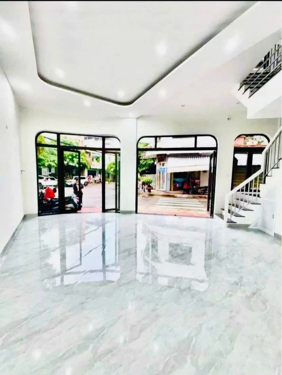 Bán nhà 3 tầng căn góc 2 mặt tiền Bạch Đằng - Ngô Thời Nhiệm, 40m², 6,37 tỷ - Ảnh thu nhỏ 3