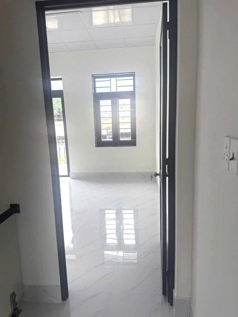 Bán nhà 1 trệt 1 lầu 82m² 2PN Tân Vạn Cần Giờ 1.899 tỷ - Ảnh 1